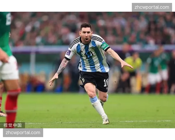 阿根廷对阵阿尔及利亚，梅西持球推进节奏决定前场串联质量
